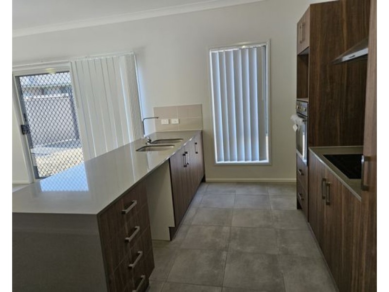 17A Blue Gum Drive, Marsden QLD 4132