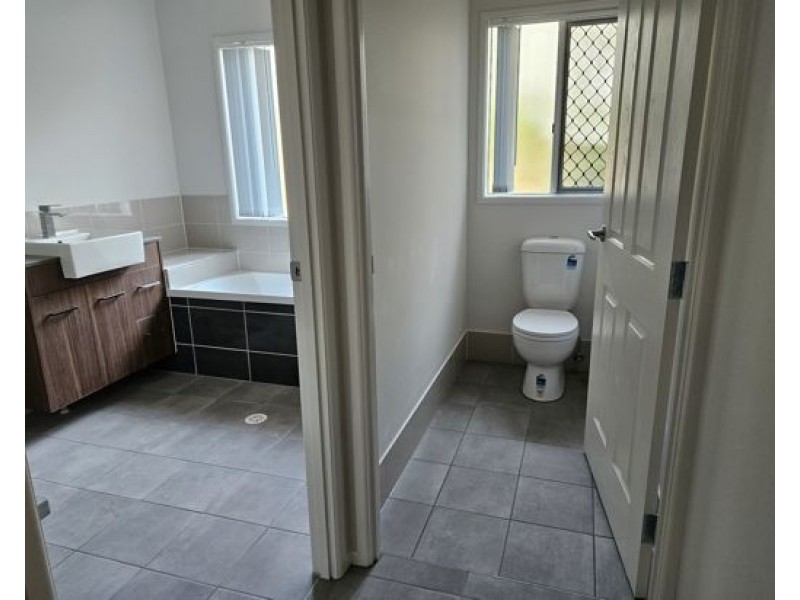 17A Blue Gum Drive, Marsden QLD 4132