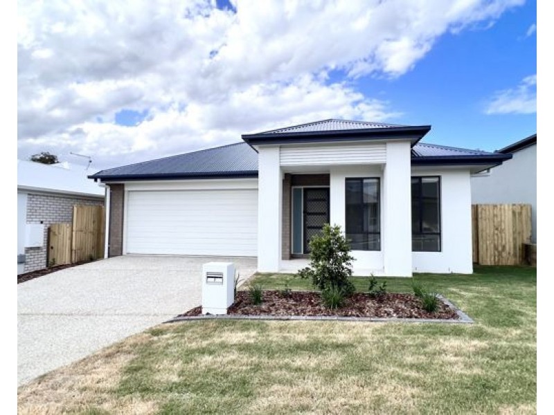 7 Robin Street, Morayfield QLD 4506