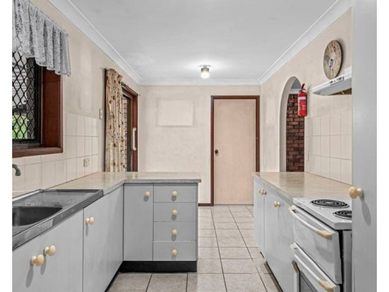 6 Claret Court, Kingston QLD 4114