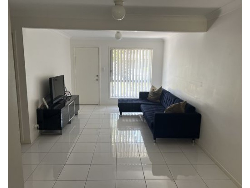 24/131 McAuley Parade, Pacific Pines QLD 4211