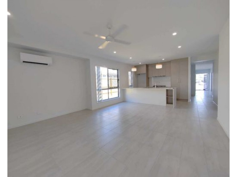 64 Tulip Tree Street, Park Ridge QLD 4125