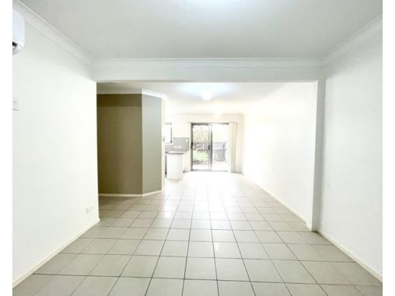 6 131 McAuley Parade, Pacific Pines QLD 4211