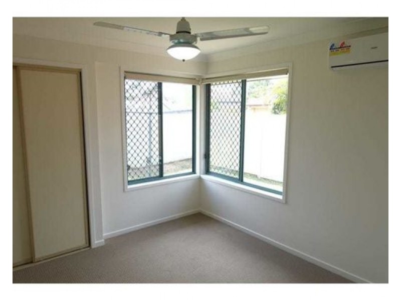 1 Hampshire Court, Calamvale QLD 4116
