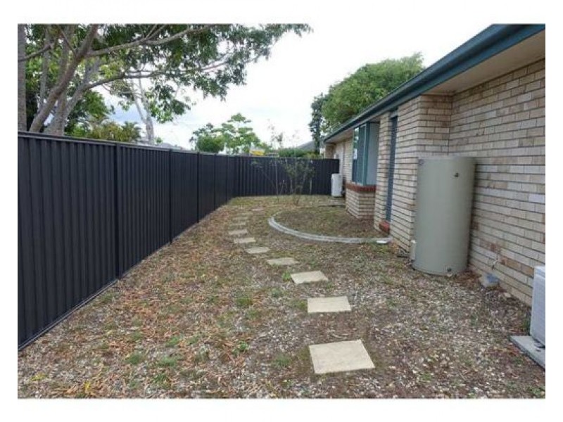 1 Hampshire Court, Calamvale QLD 4116