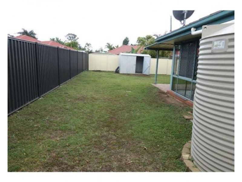 1 Hampshire Court, Calamvale QLD 4116