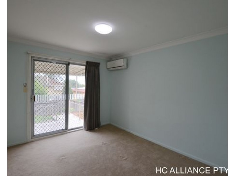 185 MT GRAVATT-CAPALABA RD, Wishart QLD 4122