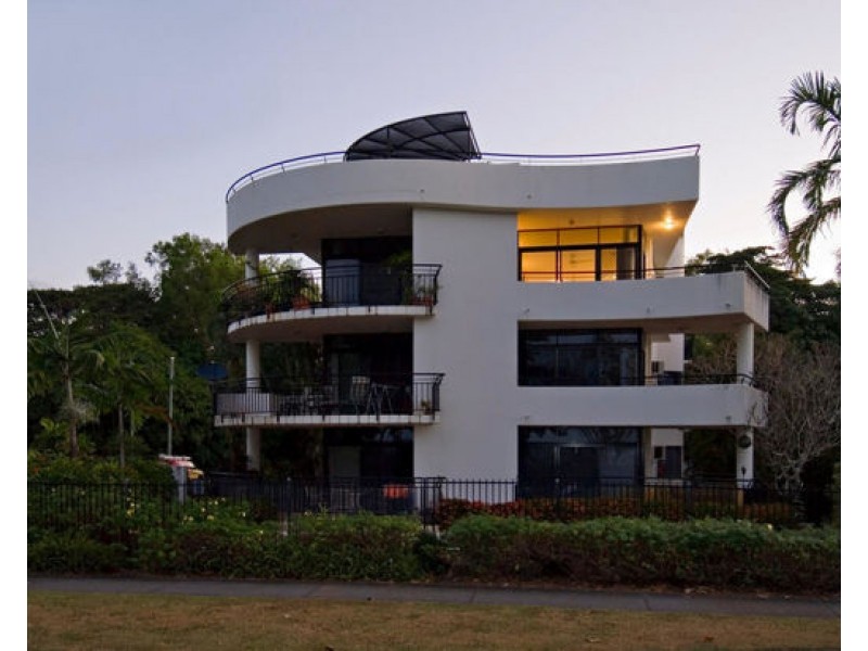 51 Sims Esplanade, Yorkeys Knob QLD 4878
