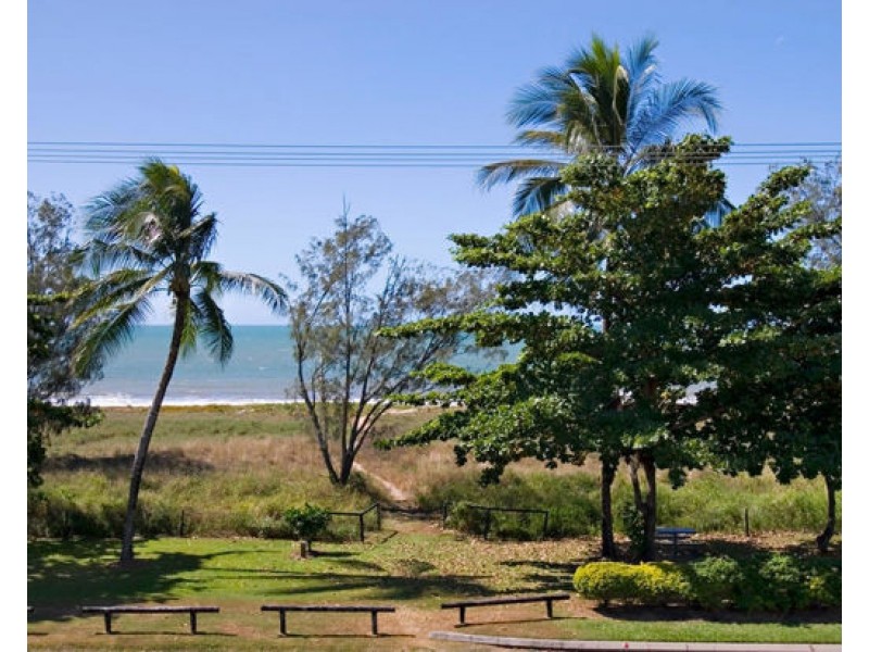 51 Sims Esplanade, Yorkeys Knob QLD 4878