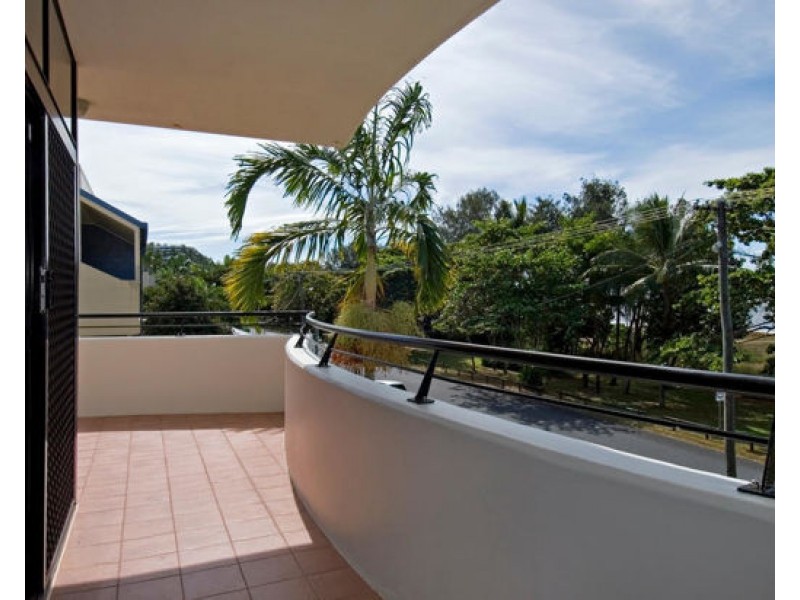 51 Sims Esplanade, Yorkeys Knob QLD 4878