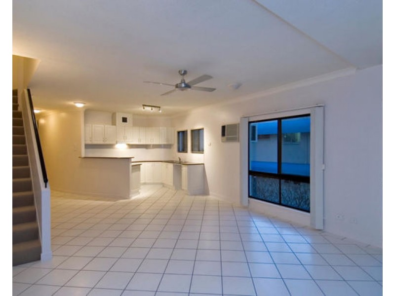 51 Sims Esplanade, Yorkeys Knob QLD 4878