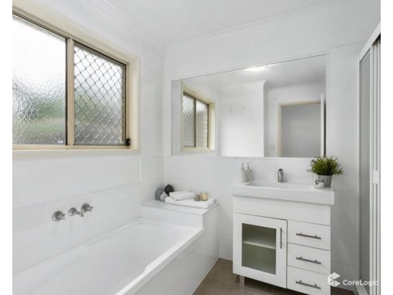 25 Bards Court, Nerang QLD 4211
