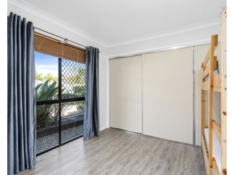 6 Deal Cove, Arundel QLD 4214