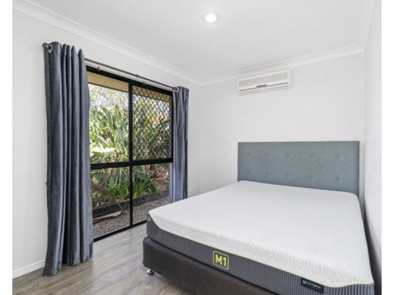 6 Deal Cove, Arundel QLD 4214