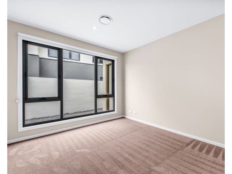 8812 The Point Circuit, Hope Island QLD 4212