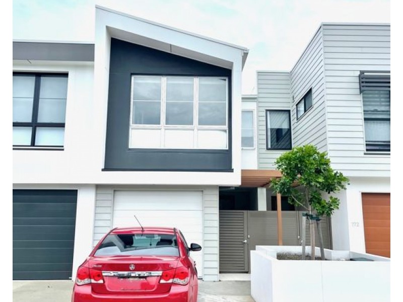 170/2 Bella Avenue, Robina QLD 4226