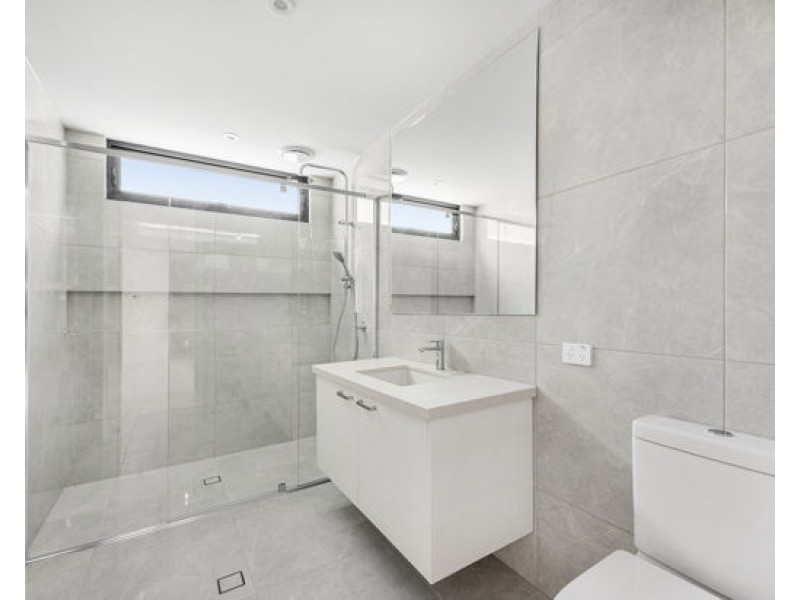 8803 The Point Circuit, Hope Island QLD 4212