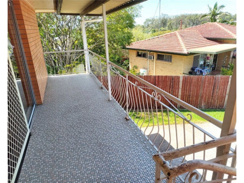 17 hilary street, Wishart QLD 4122