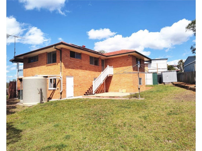17 hilary street, Wishart QLD 4122