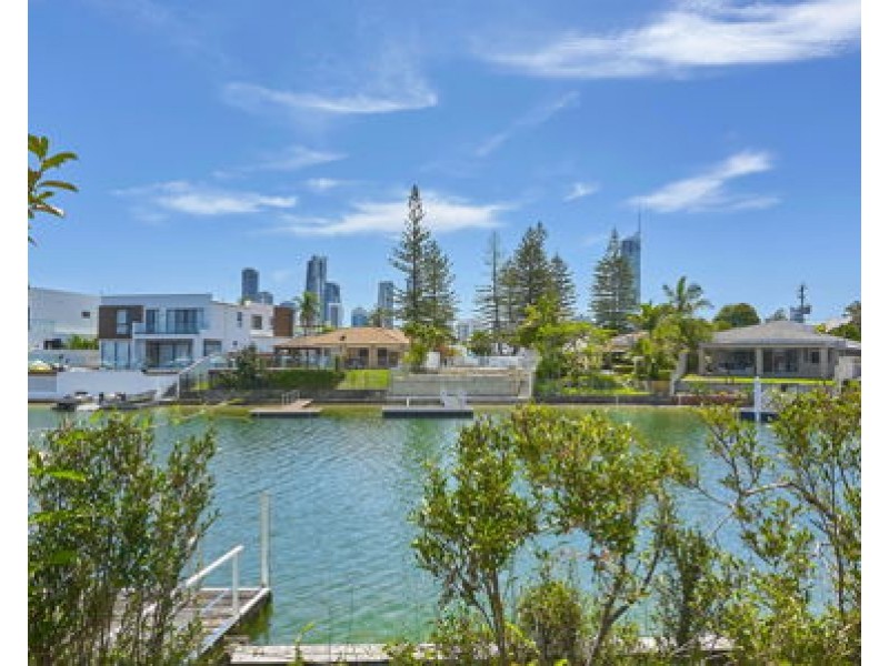 55 Gibraltar Drive, Isle Of Capri QLD 4217