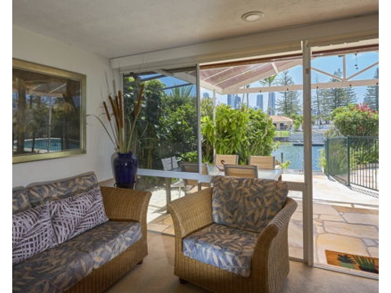 55 Gibraltar Drive, Isle Of Capri QLD 4217