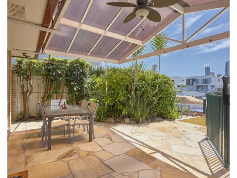 55 Gibraltar Drive, Isle Of Capri QLD 4217