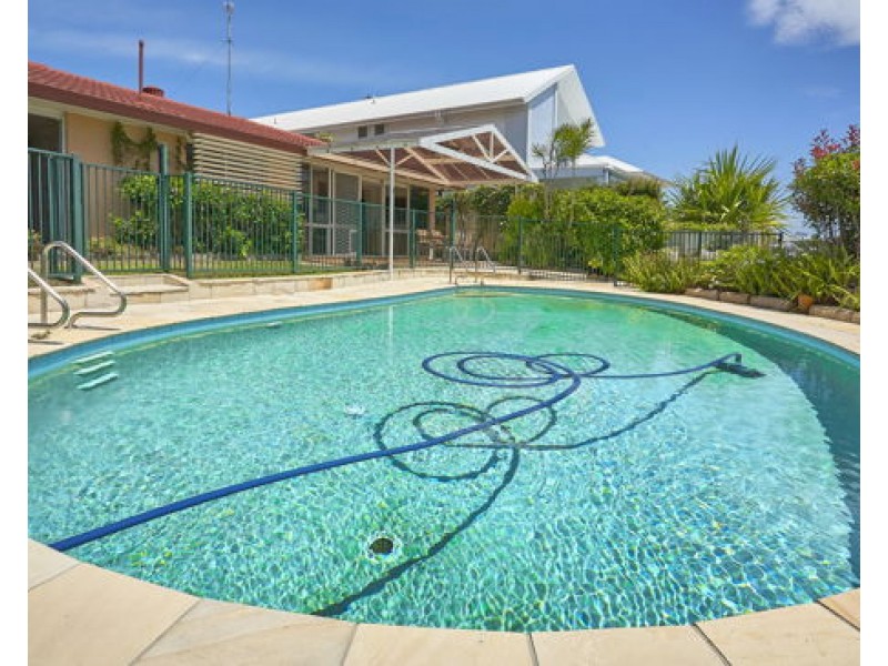 55 Gibraltar Drive, Isle Of Capri QLD 4217