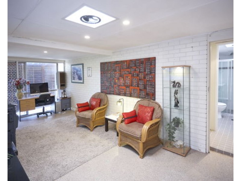 55 Gibraltar Drive, Isle Of Capri QLD 4217