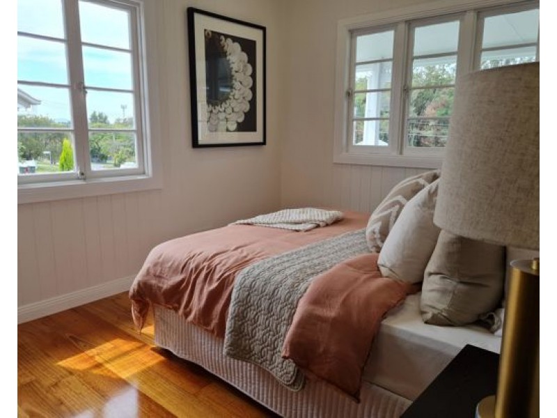 71 Sunshine Avenue, Tarragindi QLD 4121