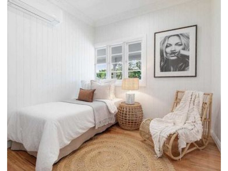 71 Sunshine Avenue, Tarragindi QLD 4121