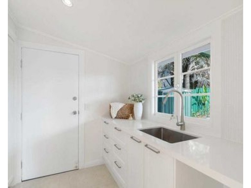 71 Sunshine Avenue, Tarragindi QLD 4121