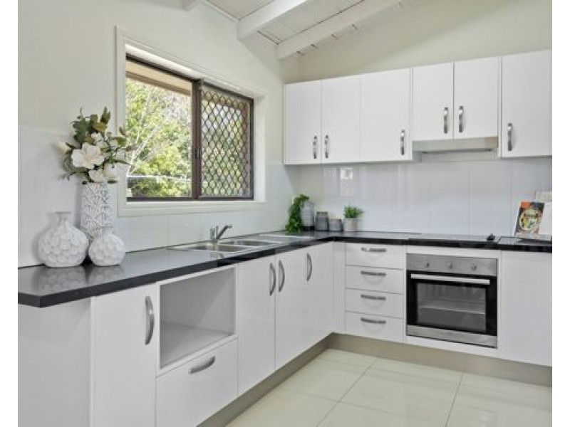 12 Pumice Street, Eight Mile Plains QLD 4113