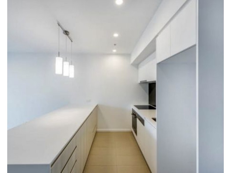 30506/300 Old Cleveland Road, Coorparoo QLD 4151