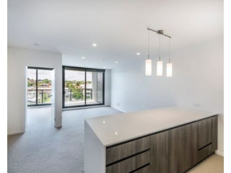 30506/300 Old Cleveland Road, Coorparoo QLD 4151