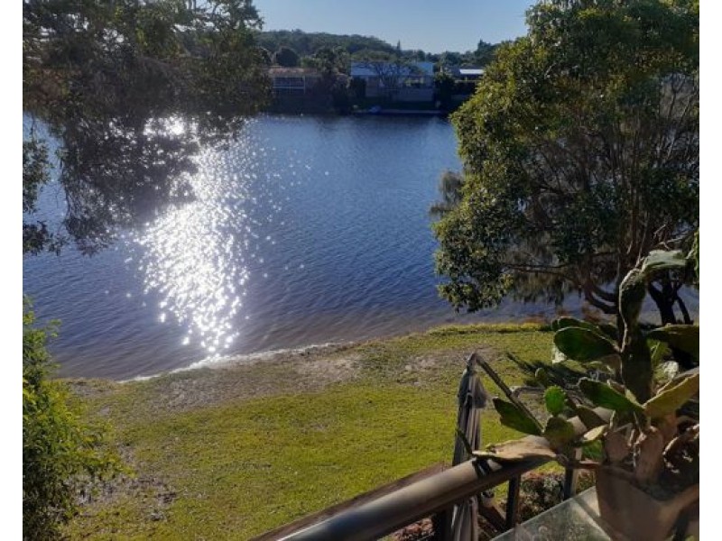 60/22 Barbet PL, Burleigh Waters QLD 4220