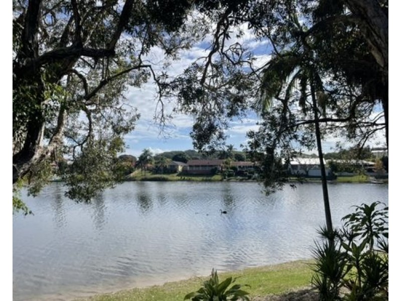 60/22 Barbet PL, Burleigh Waters QLD 4220