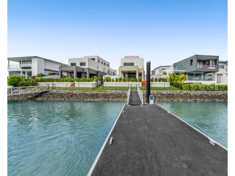 8812 The Point Circuit , Sanctuary Cove, Hope Island QLD 4212