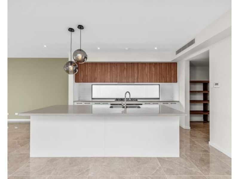 8812 The Point Circuit , Sanctuary Cove, Hope Island QLD 4212