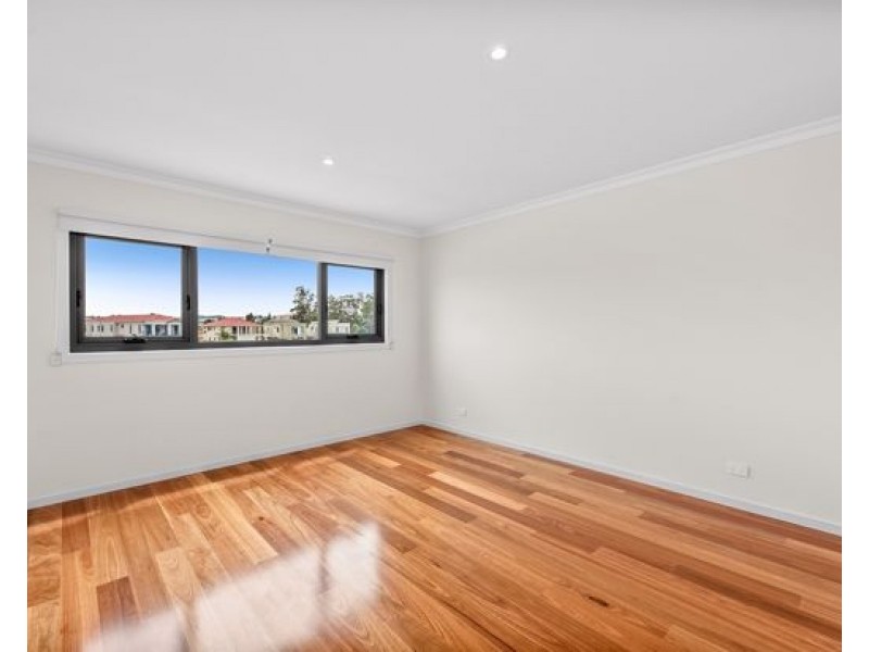 8812 The Point Circuit , Sanctuary Cove, Hope Island QLD 4212