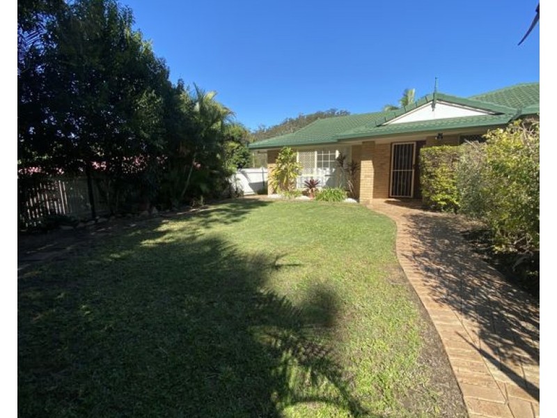 27 Wyncroft Street, Holland Park QLD 4121