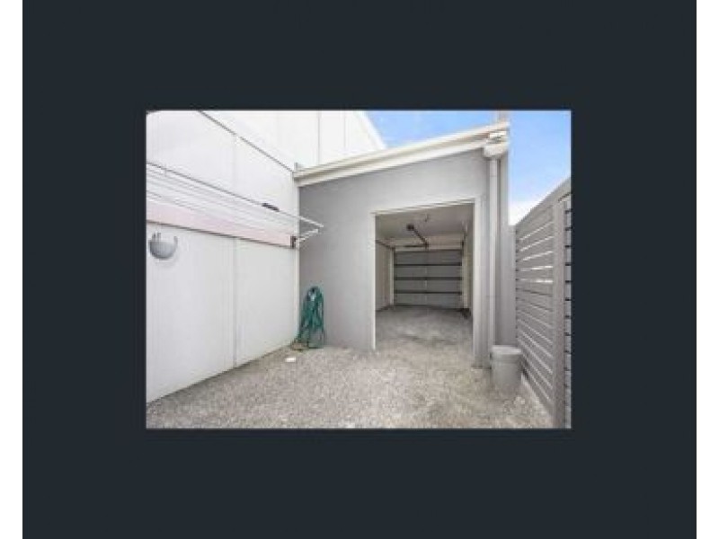 26 Blue Mountains Crescent, Fitzgibbon QLD 4018