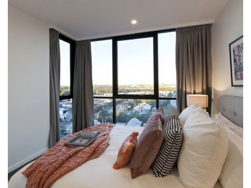 1408/19 Deshon Street, Woolloongabba QLD 4102