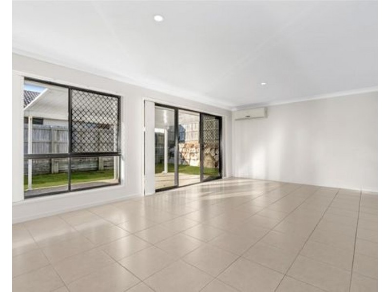 31 Reardon Street, Calamvale QLD 4116