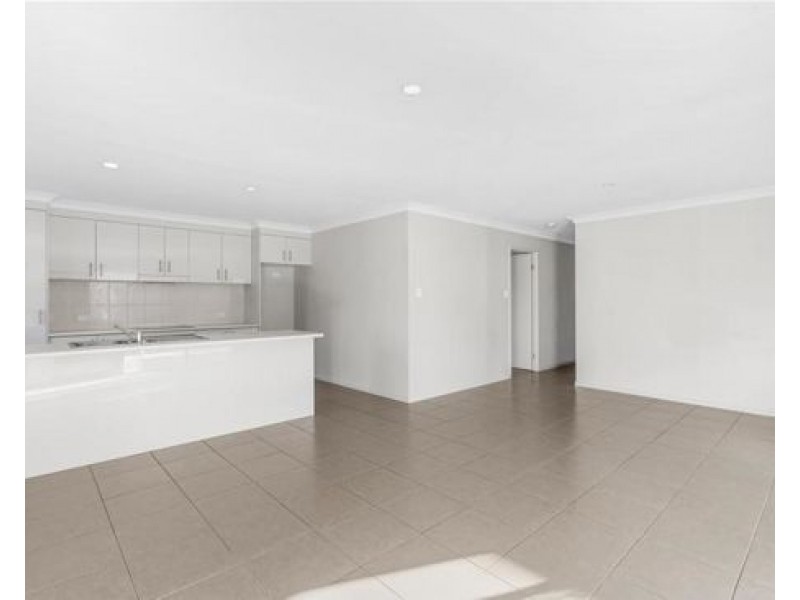31 Reardon Street, Calamvale QLD 4116