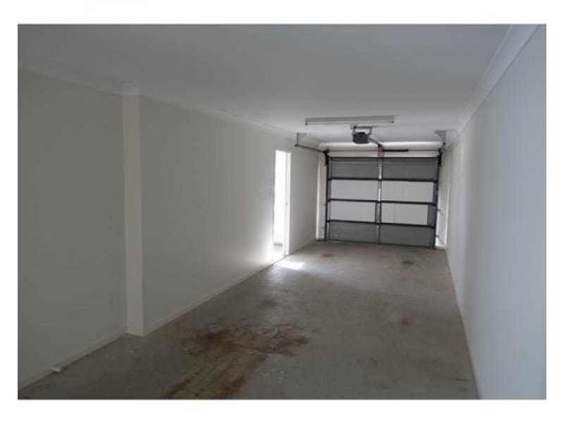 1 101 Cinderella Drive, Springwood QLD 4127