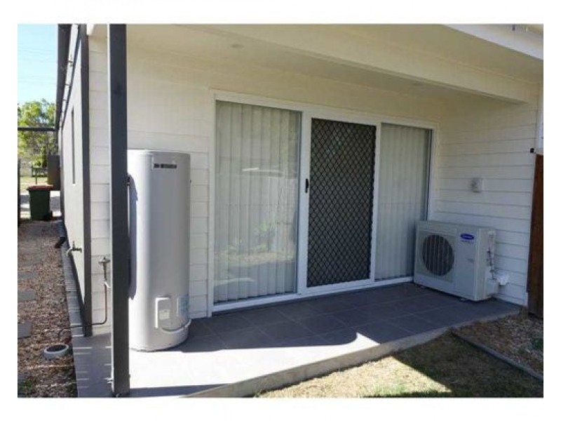 1 101 Cinderella Drive, Springwood QLD 4127