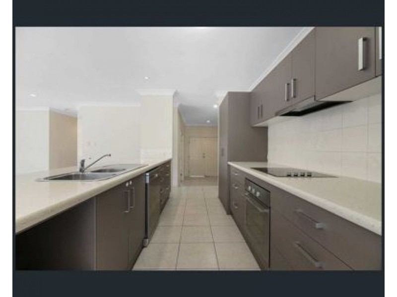 7 Jonathan St, Upper Coomera QLD 4209