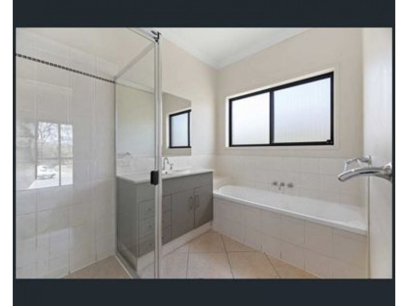 7 Jonathan St, Upper Coomera QLD 4209