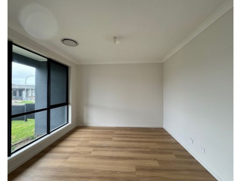 14 Passendale Road, Edmondson Park NSW 2174