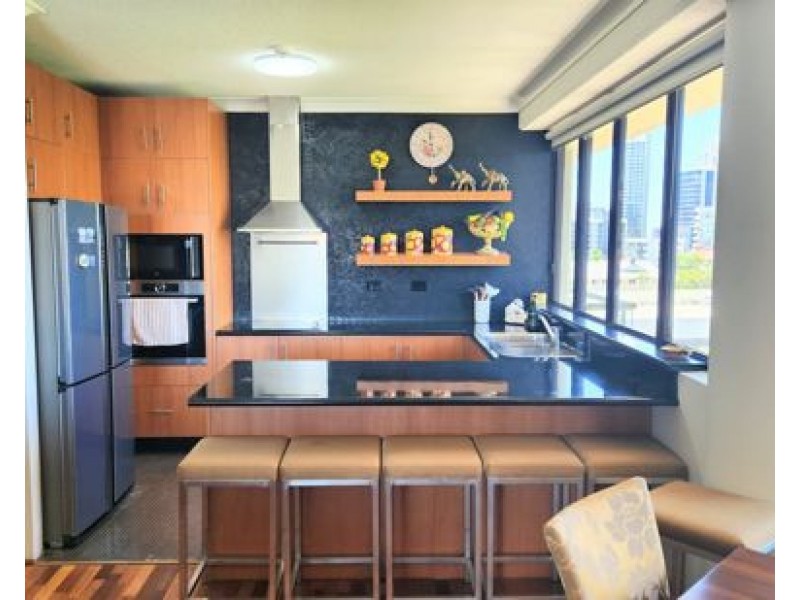 023 2890 Gold Coast Highway, Surfers Paradise QLD 4217